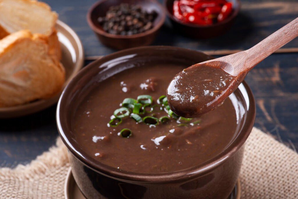 Caldo de Feijao – brasilianische schwarze Bohnensuppe