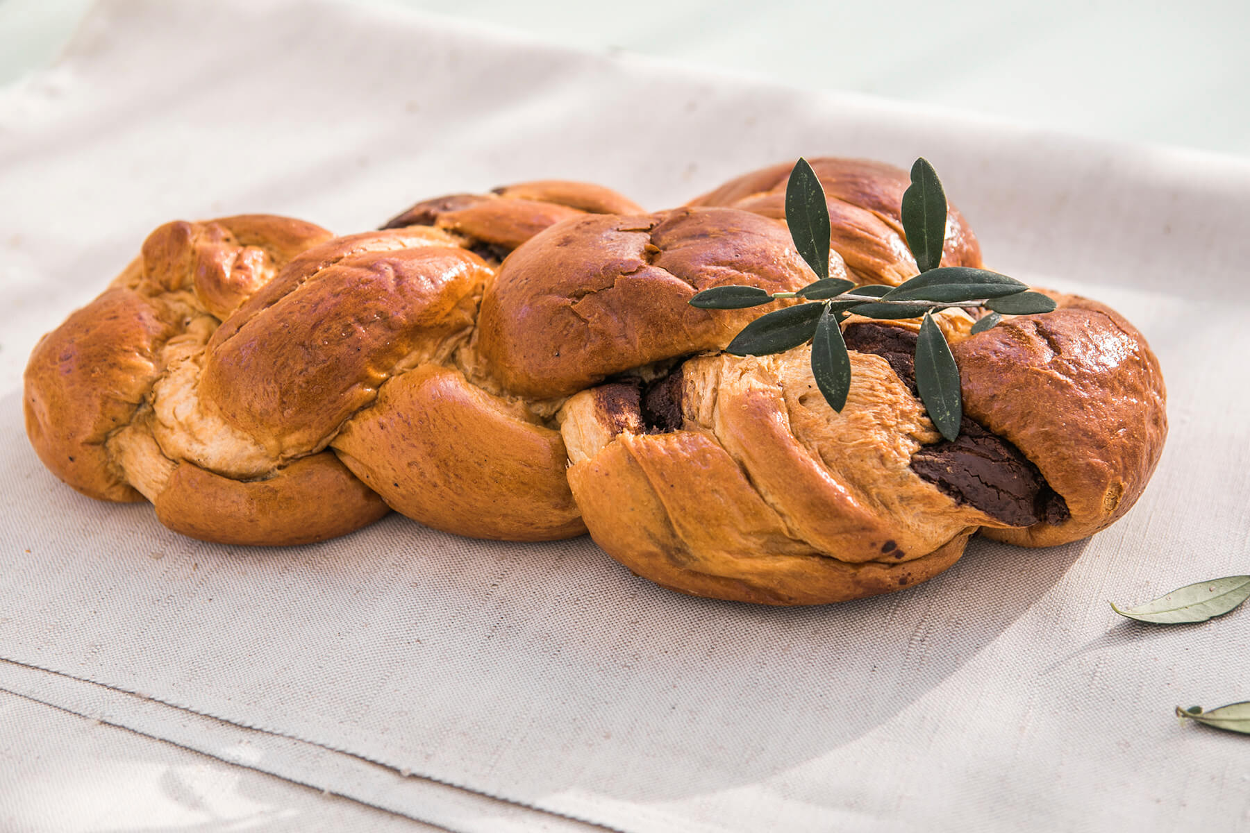 Schoko-Tsoureki, griechischer Osterzopf