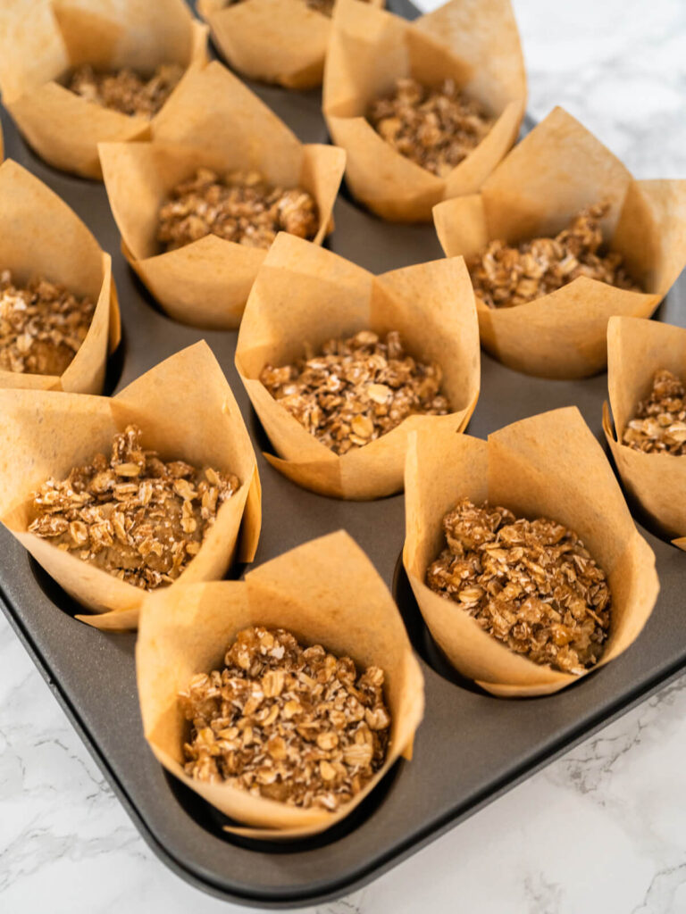 Bananen-Haferflocken-Muffins mit Haferstreuseln