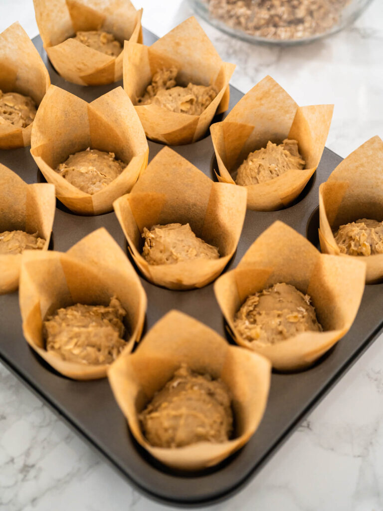 Bananen-Haferflocken-Muffins mit Haferstreuseln