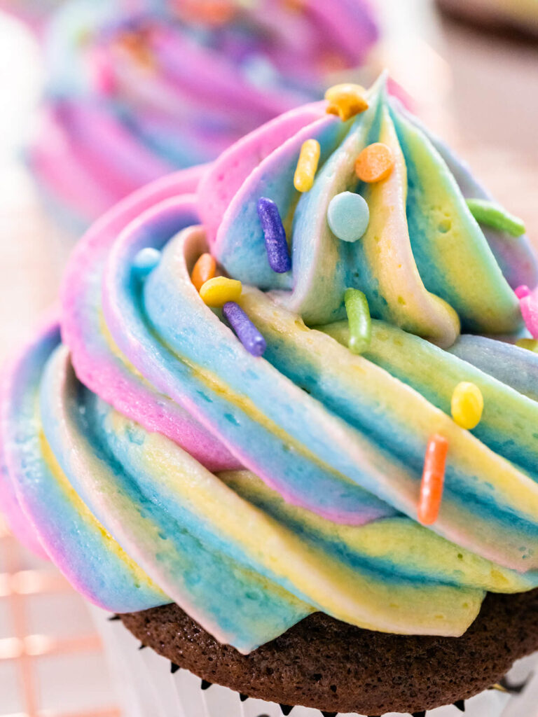 Einhorn-Regenbogen-Buttercreme